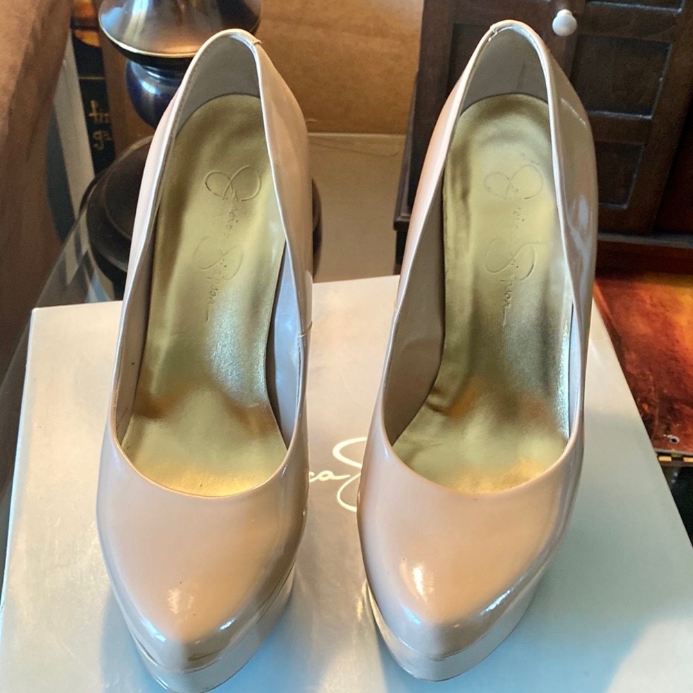 Jessica Simpson Nude Platform Pumps